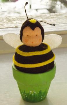 MUÑECA EN MACETA - ABEJA